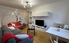 4 Beds Apartment Close Paris Center